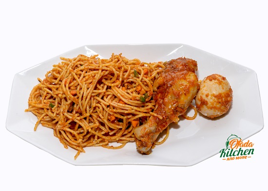 Spaghetti Combo & Boiled Egg with Peppered Chicken